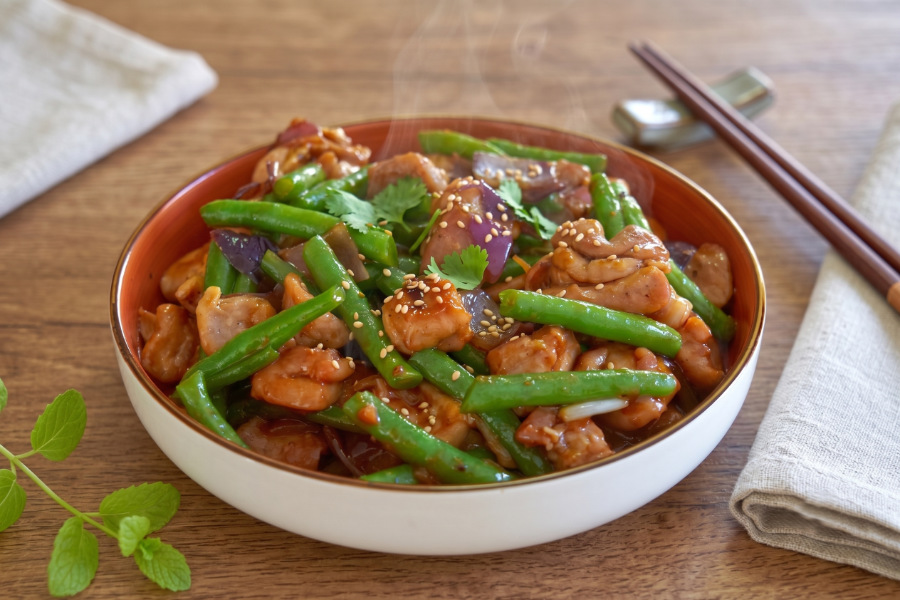 Garlic Ginger Chicken & Green Bean Stir-Fry
