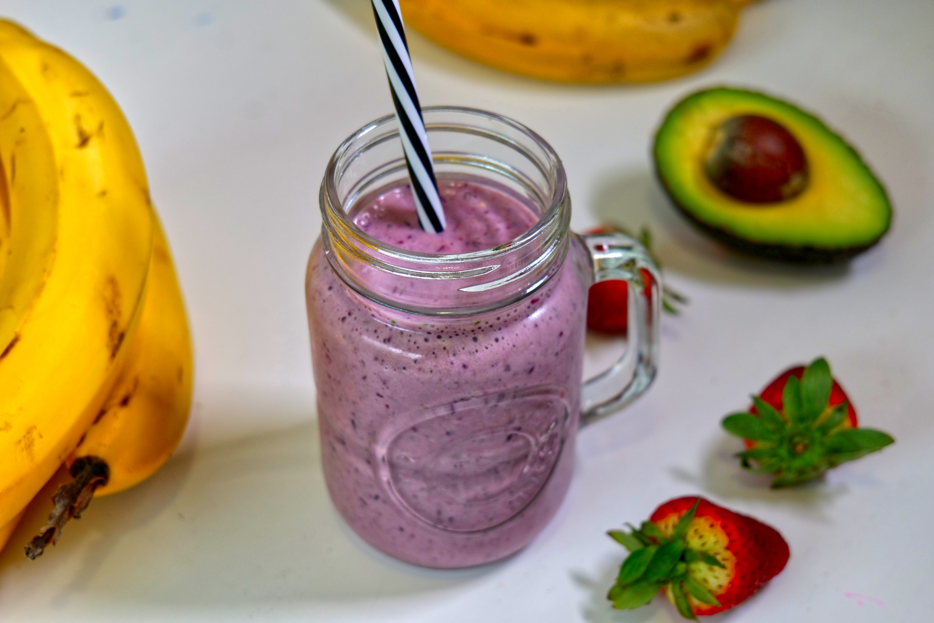 Creamy Berry Banana Smoothie