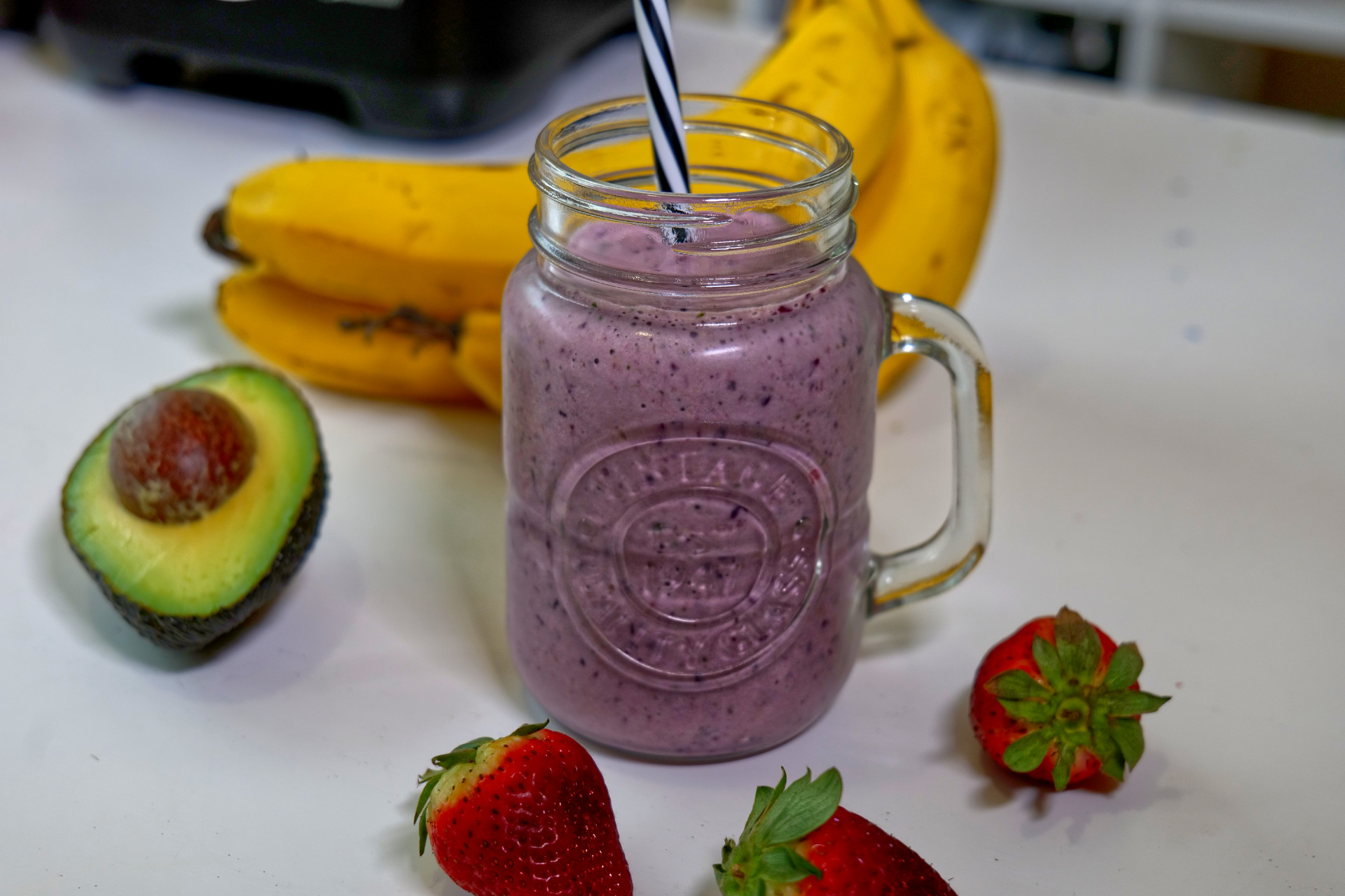 Creamy Berry Banana Smoothie