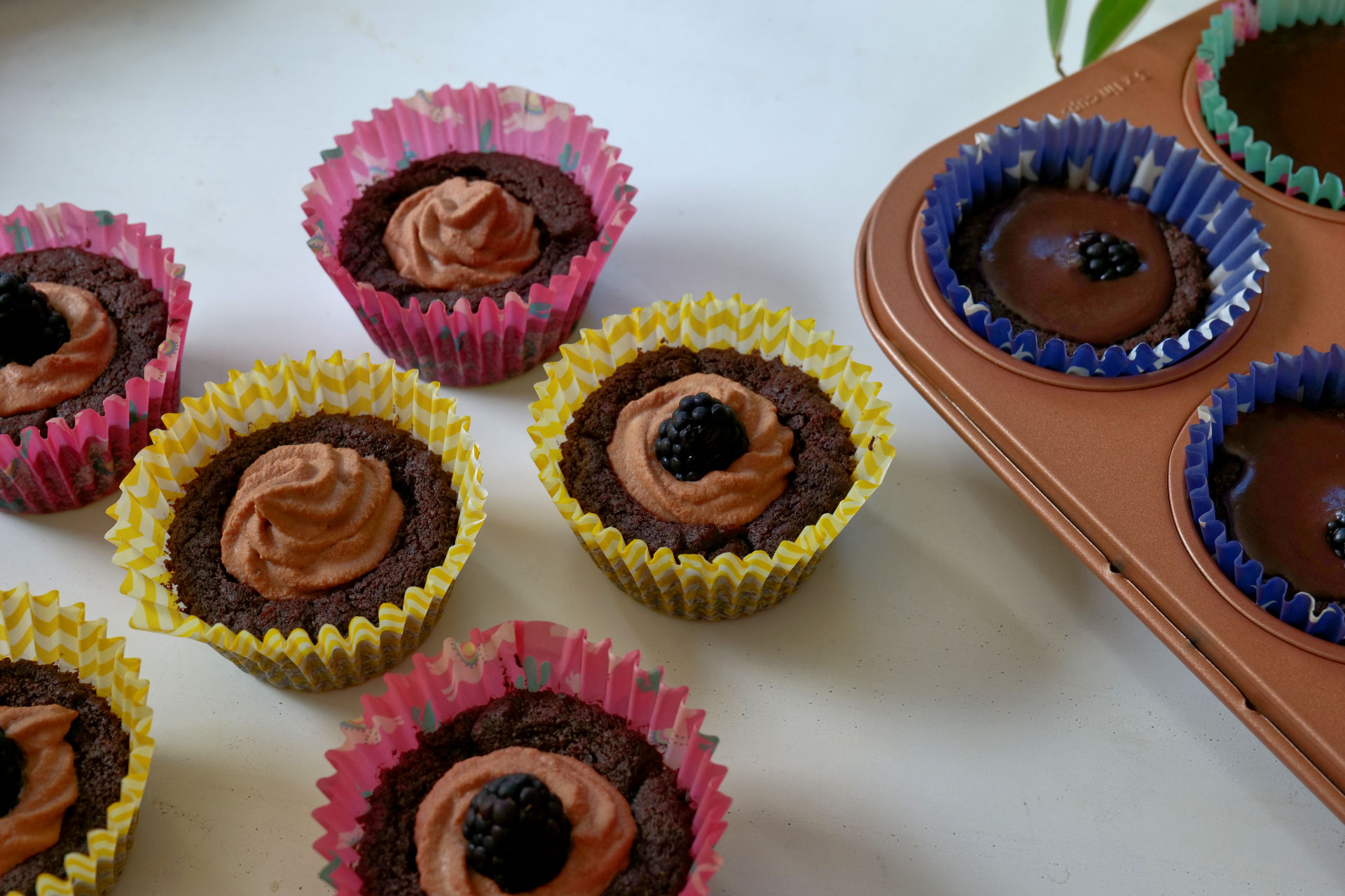 Chocolate Mousse Cookie Cups