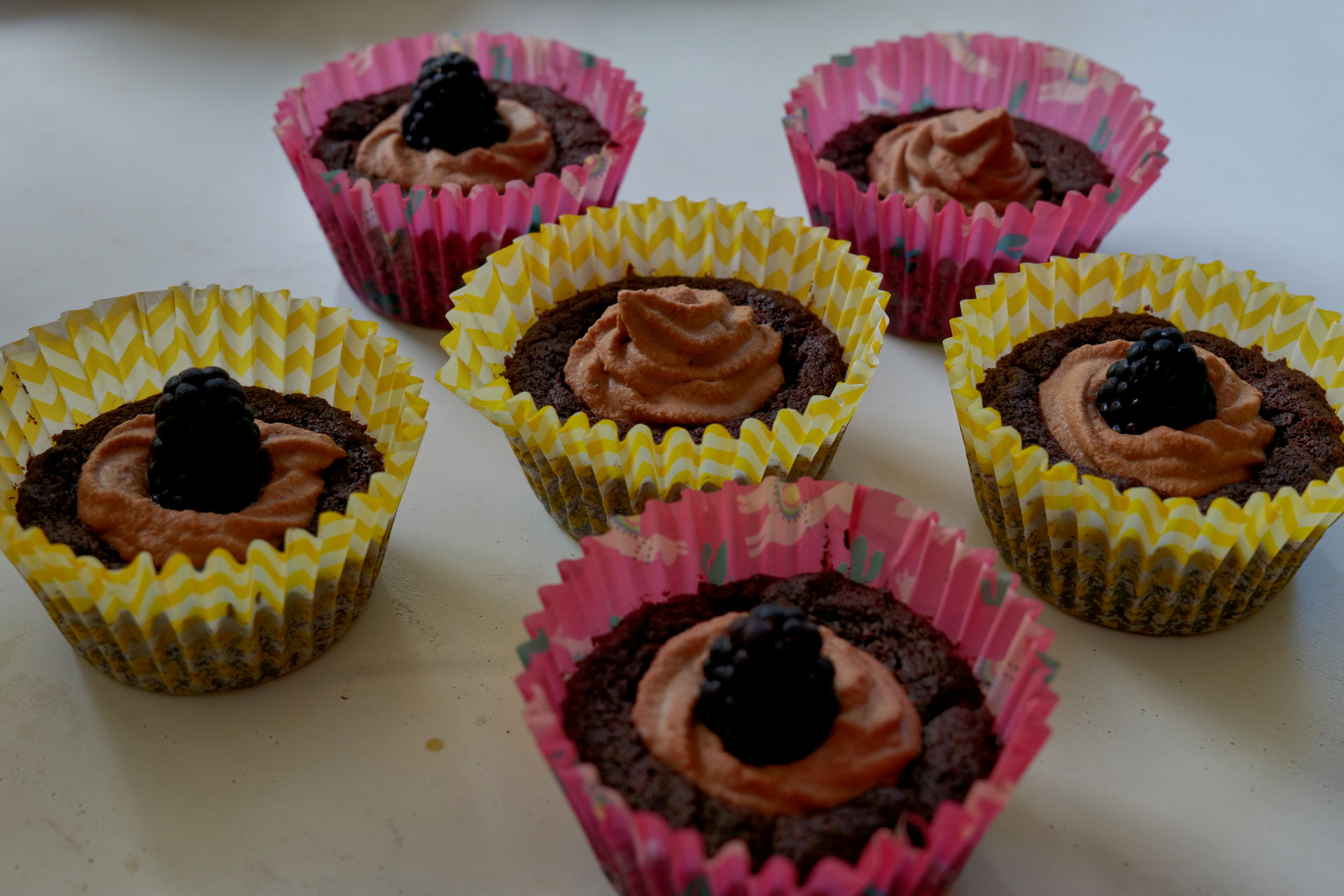 Chocolate Mousse Cookie Cups