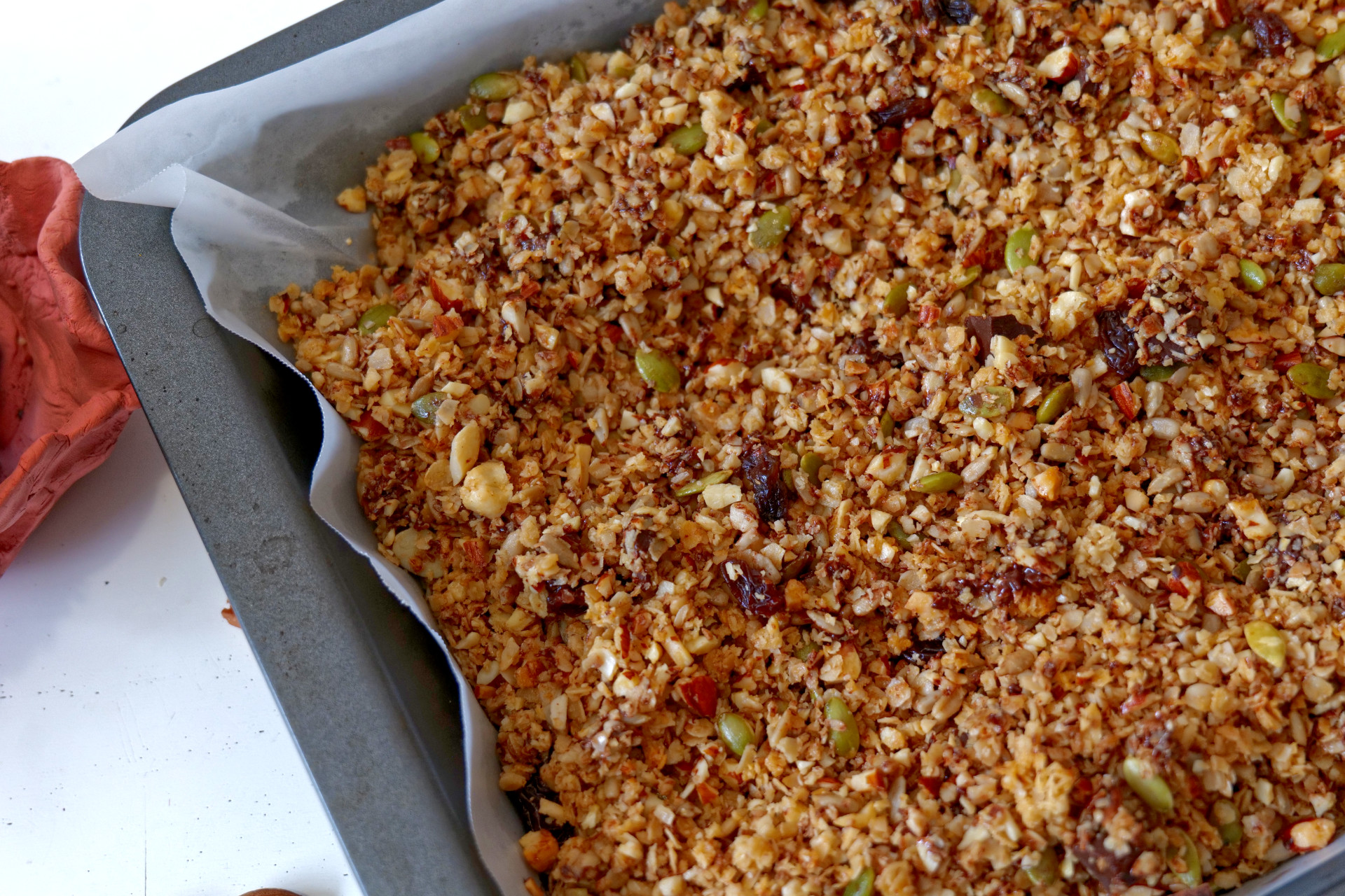 Homemade Toasted Coconut and Almond Granola
