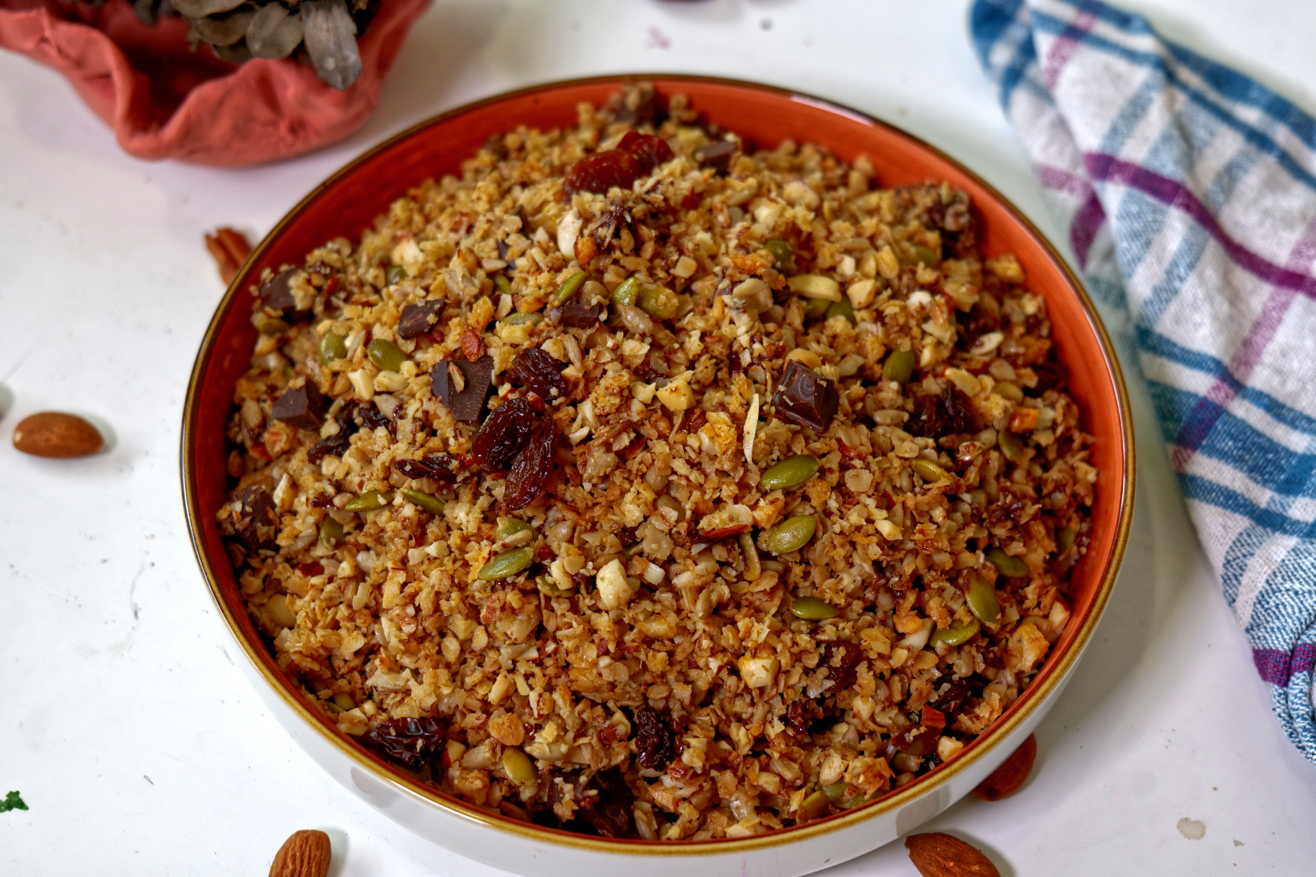 Homemade Toasted Coconut and Almond Granola