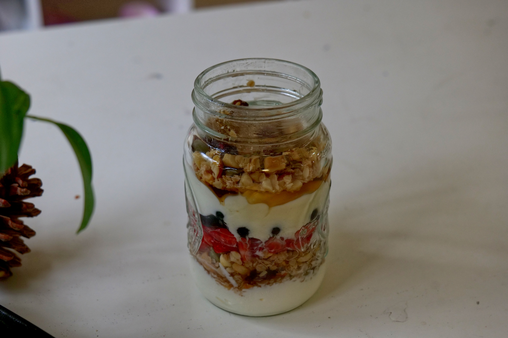 Berry & Granola Yogurt Parfaits