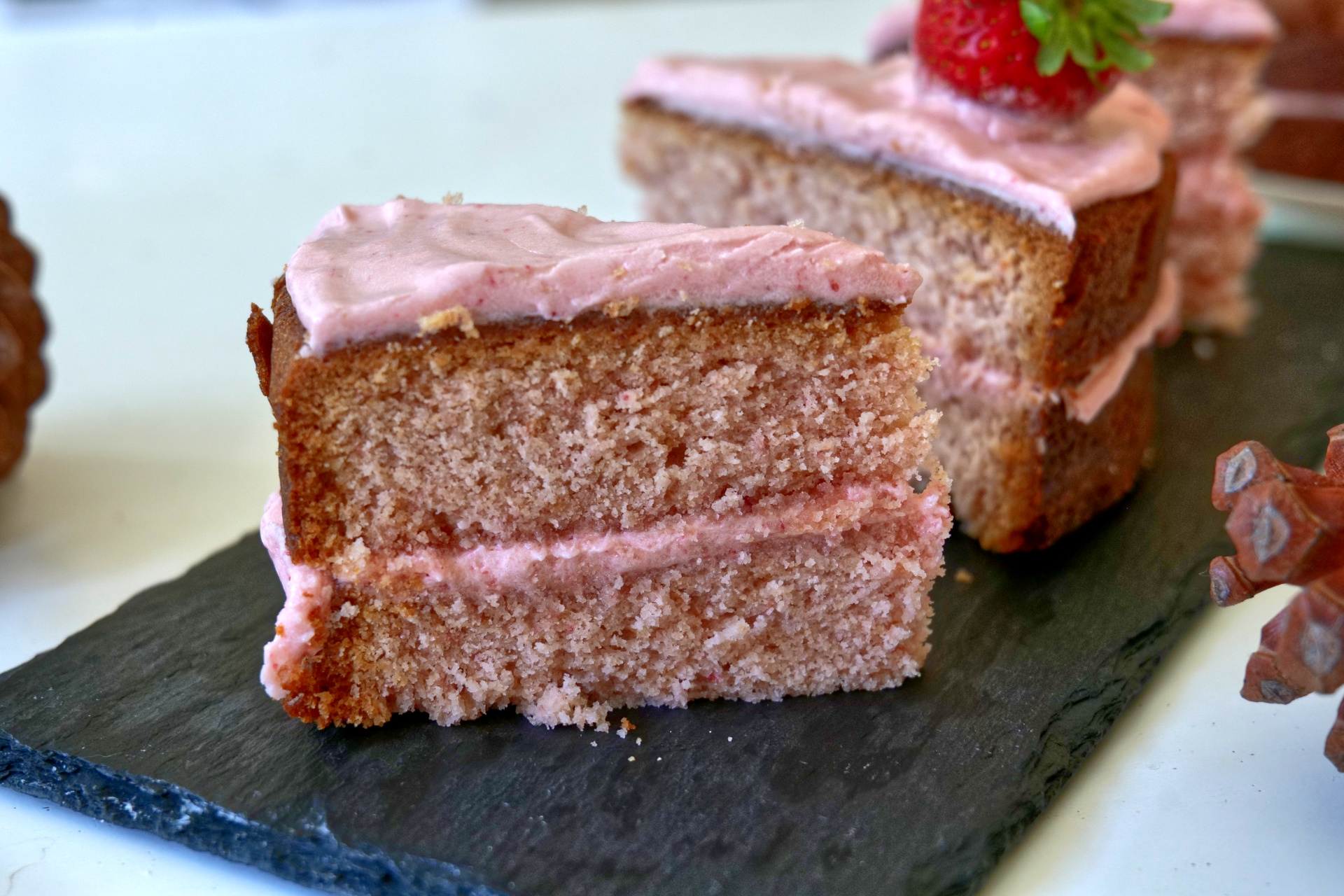 Easy Homemade Strawberry Cake