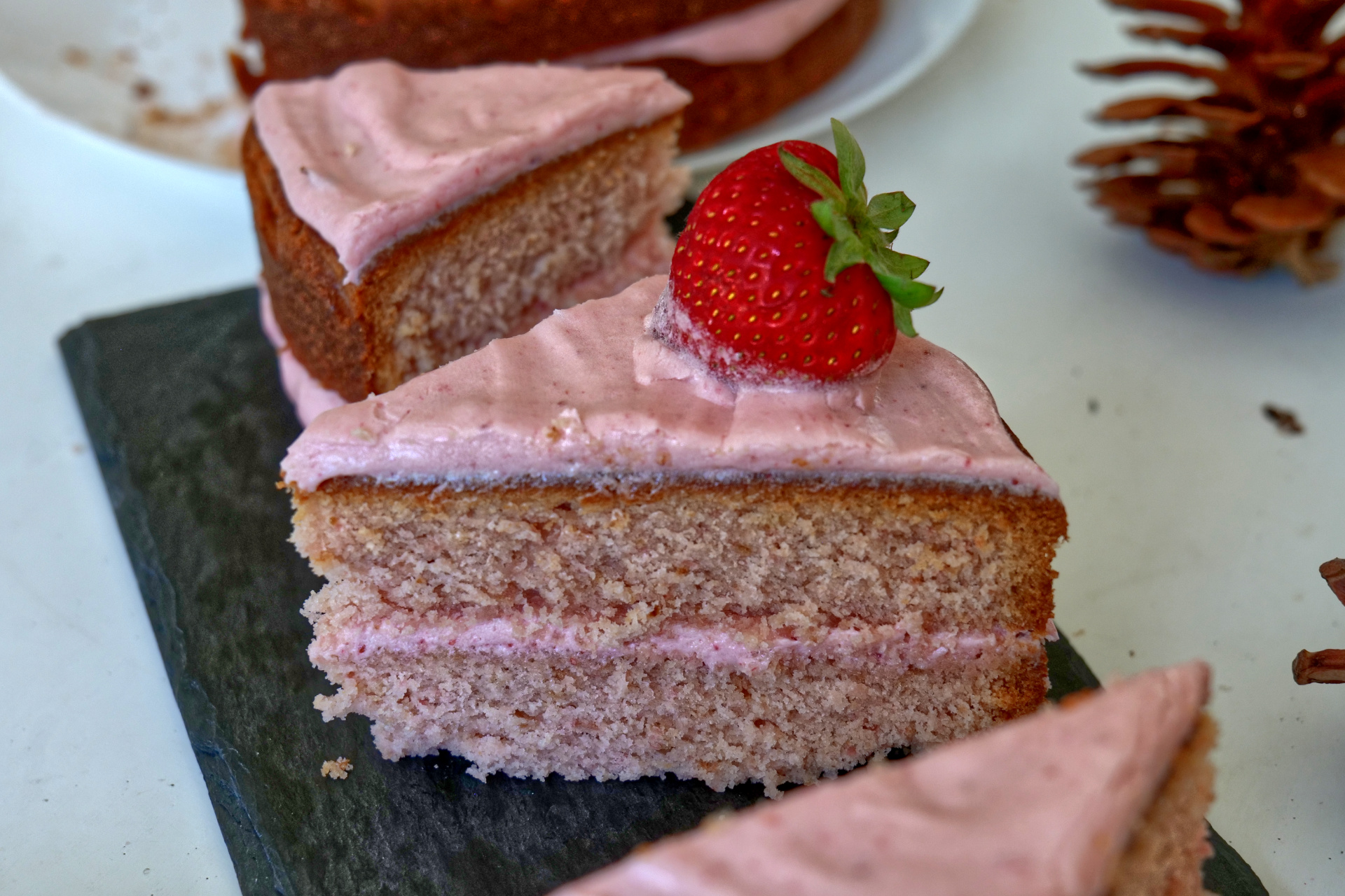 Easy Homemade Strawberry Cake