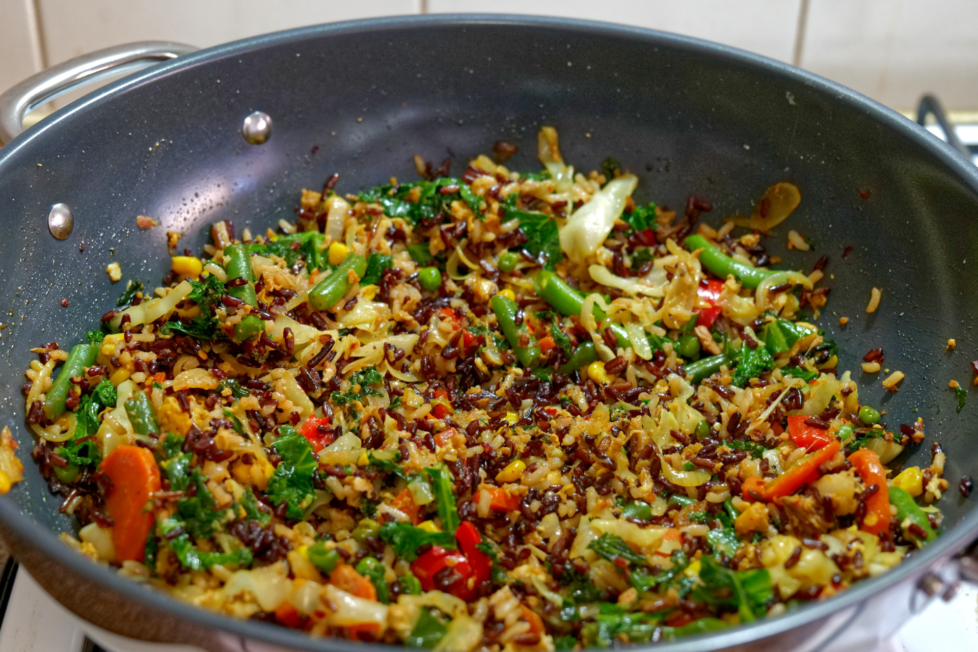 Cozy & Nutrient-Dense Tuna and Veggie Mixed Rice